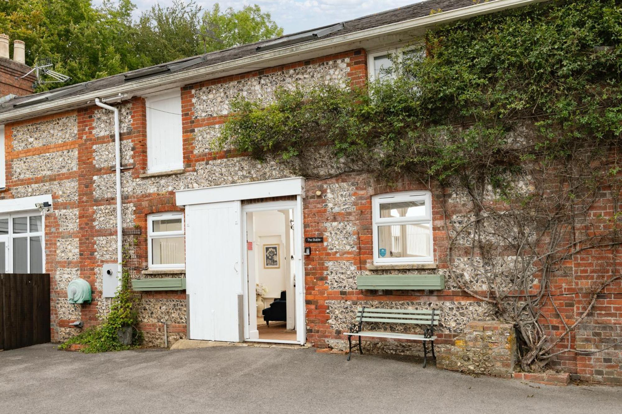The Stable—Historic Property In Downwood Vineyard Blandford Forum Exterior photo